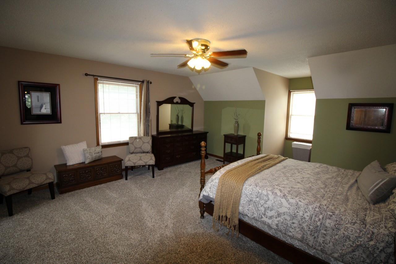 8344 Sharon Road Newburgh, IN 47630 - Photo 11 of 19 Gallery Image 11