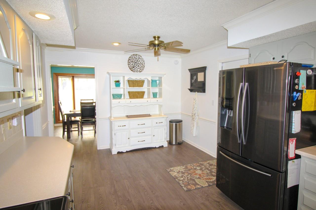 8344 Sharon Road Newburgh, IN 47630 - Photo 9 of 19 Gallery Image 9