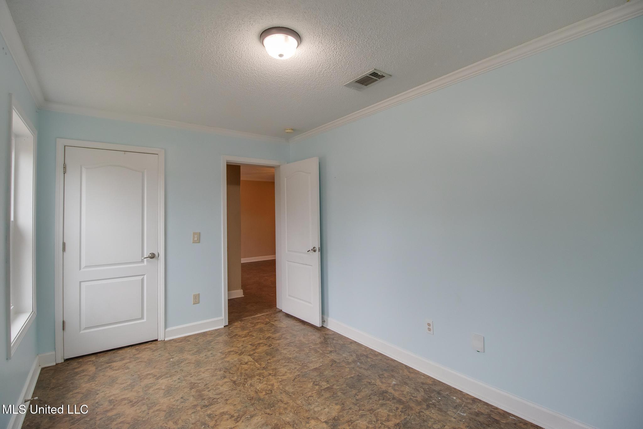 19254 North Clairmonte Street Saucier, MS 39574 - Photo 5 of 18 24s-6