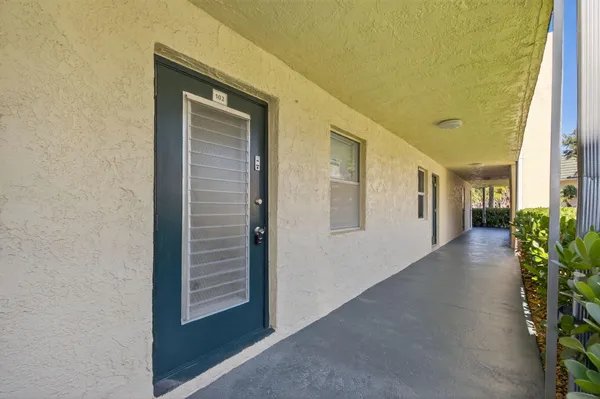 $89,900 | 9090 Lime Bay Boulevard, Unit 102, Tamarac, FL 33321