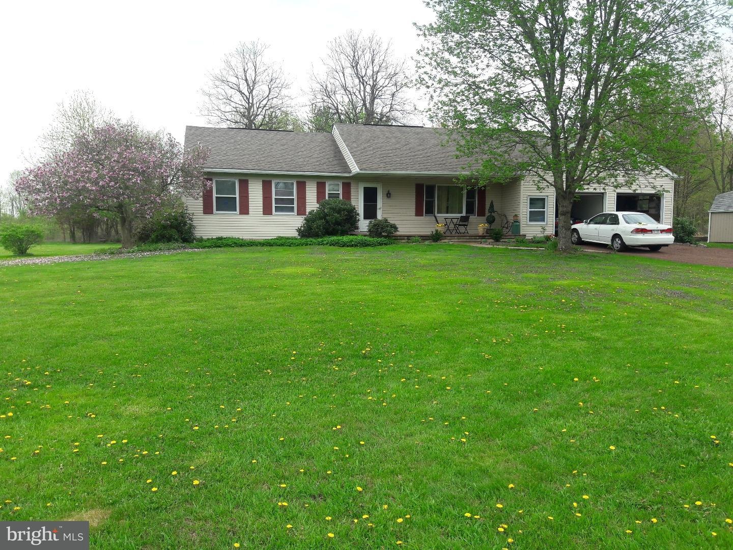 5290 Stump Road Pipersville, PA 18947 - Photo 4 of 20 View