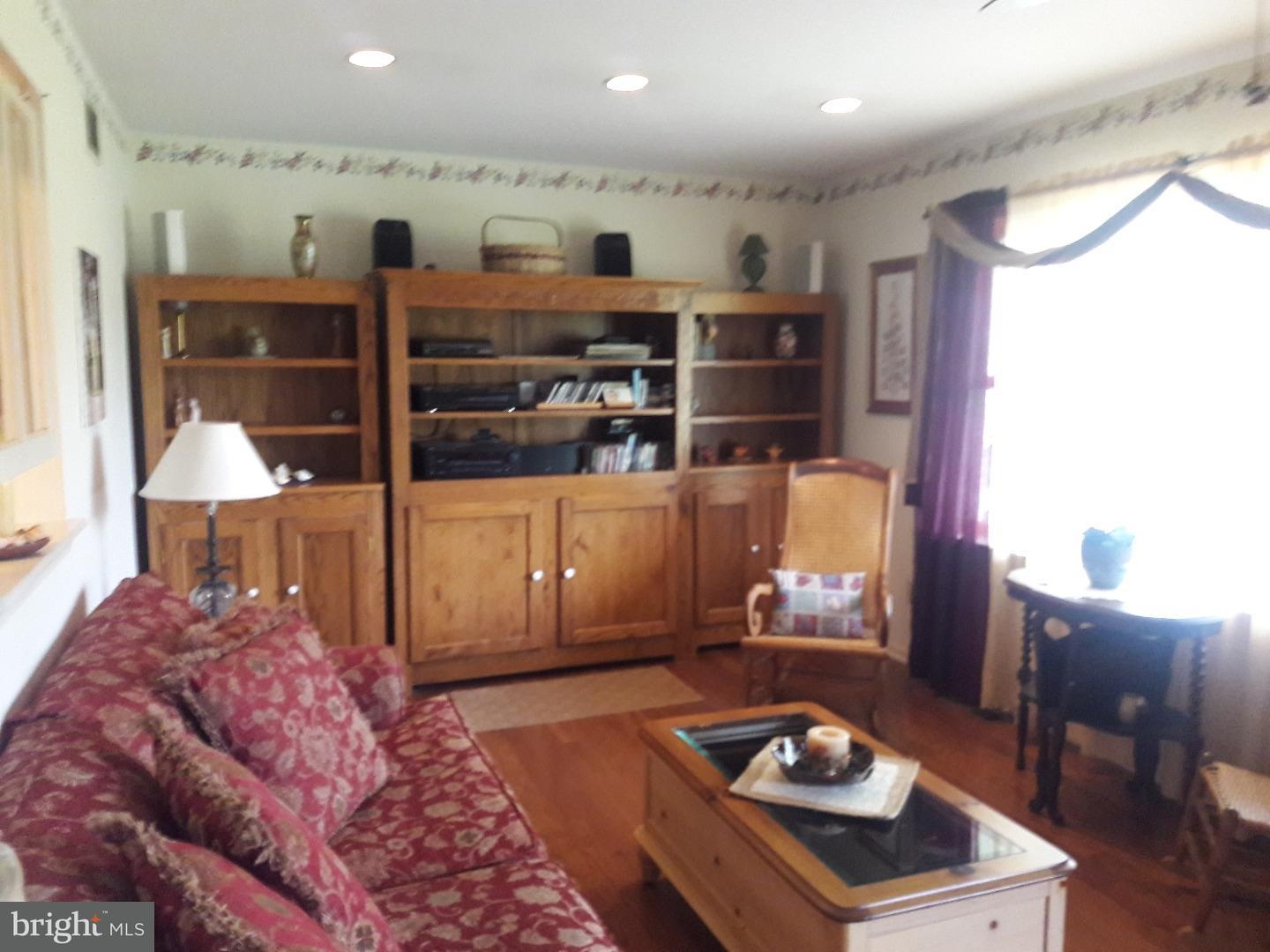5290 Stump Road Pipersville, PA 18947 - Photo 9 of 20 Living Room