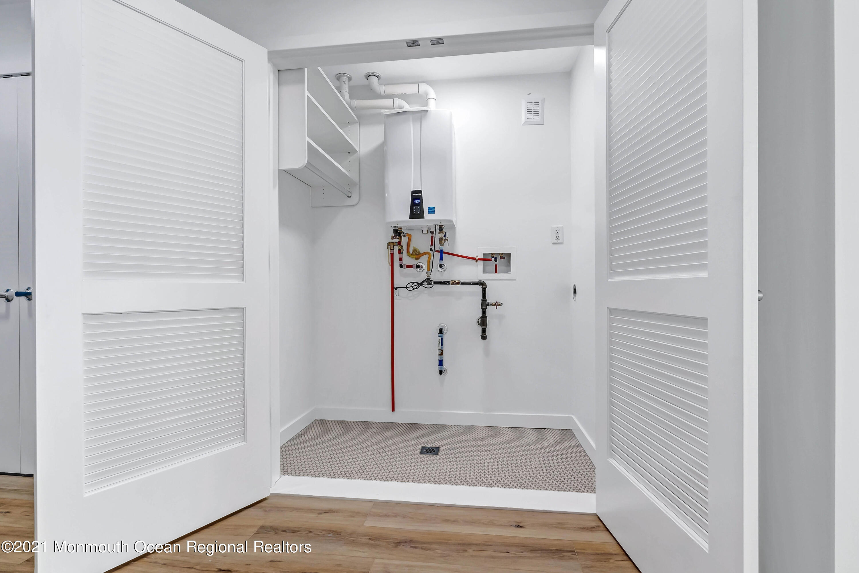 131 Brighton Avenue, Unit 406 Long Branch, NJ 07740 - Photo 28 of 48 MJB06286