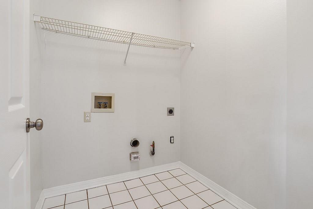 652 Rue Orleans Mandeville, LA 70471 - Photo 18 of 23 Gallery Image 18