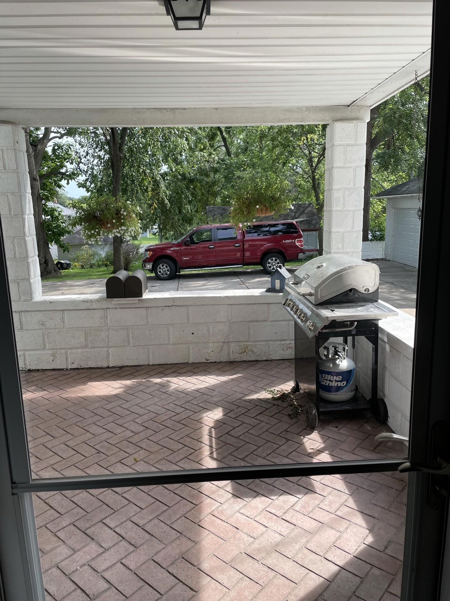 170 Jones Street Sun Prairie, WI 53590 - Photo 3 of 32