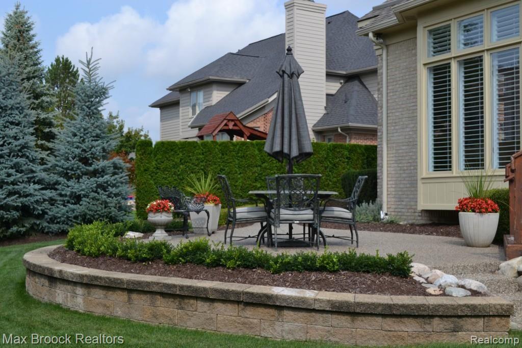 3077 Mapleridge Court Rochester Hills, MI 48309 - Photo 15 of 49