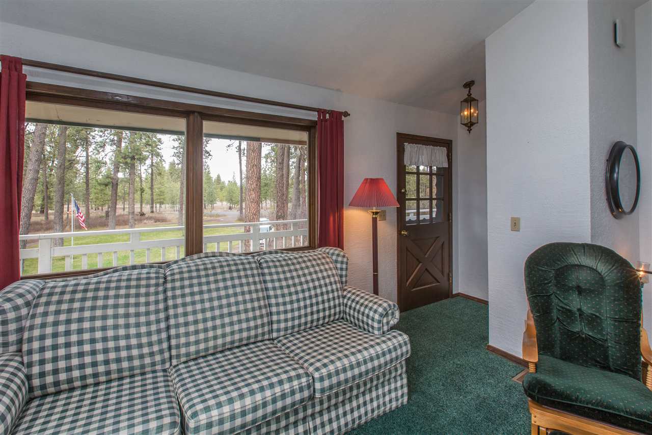 2015 West Smythe Road Cheney, WA 99004 - Photo 2 of 20