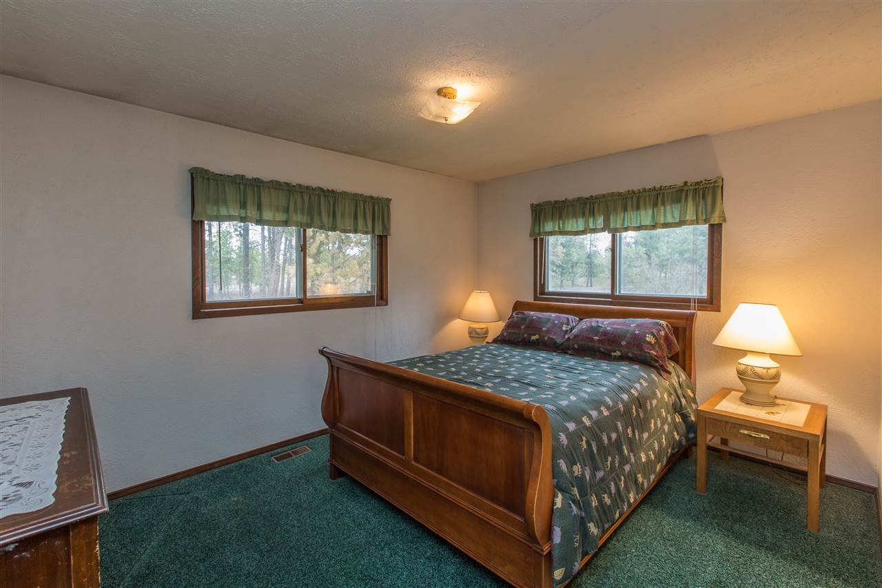 2015 West Smythe Road Cheney, WA 99004 - Photo 11 of 20