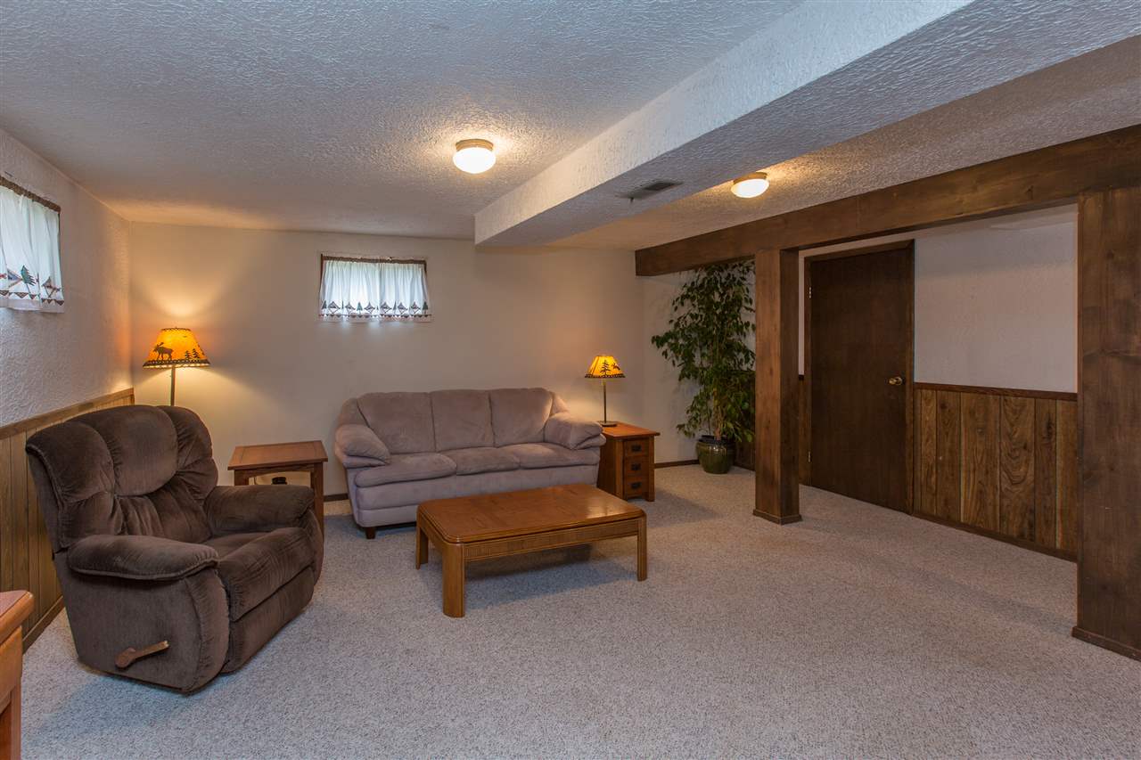 2015 West Smythe Road Cheney, WA 99004 - Photo 15 of 20