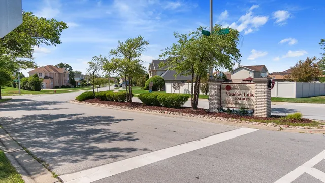 $499,999 | 5017 Harbor Lane, Richton Park, IL 60471