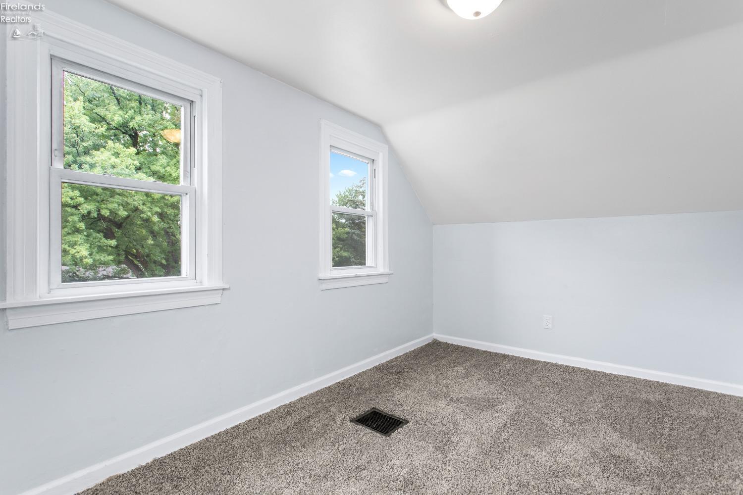 5706 Cleveland Road East Vermilion, OH 44089 - Photo 14 of 30 Gallery Image 14