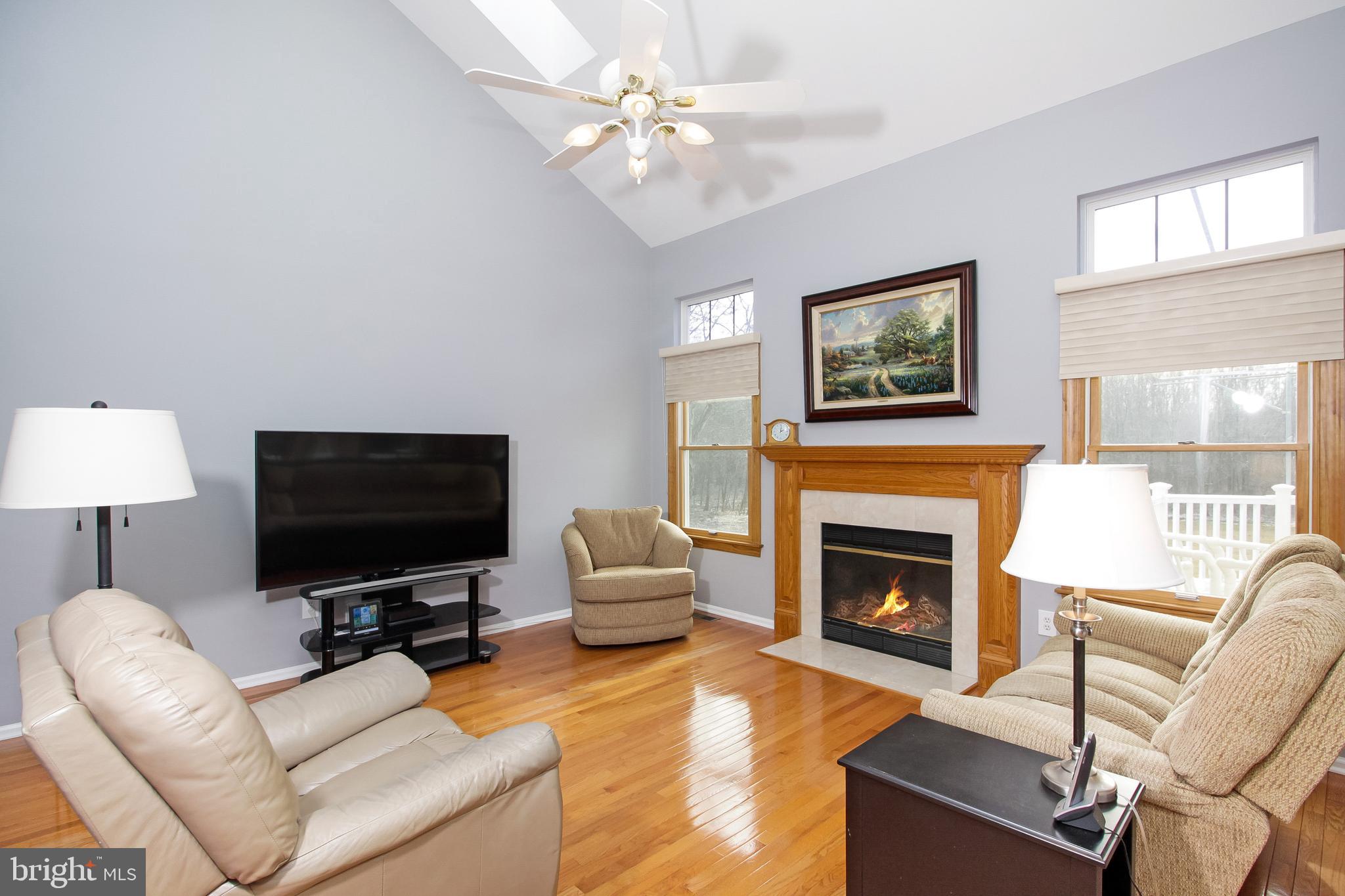 179 Ridgewood Way Burlington, NJ 08016 - Photo 13 of 42 Family Room