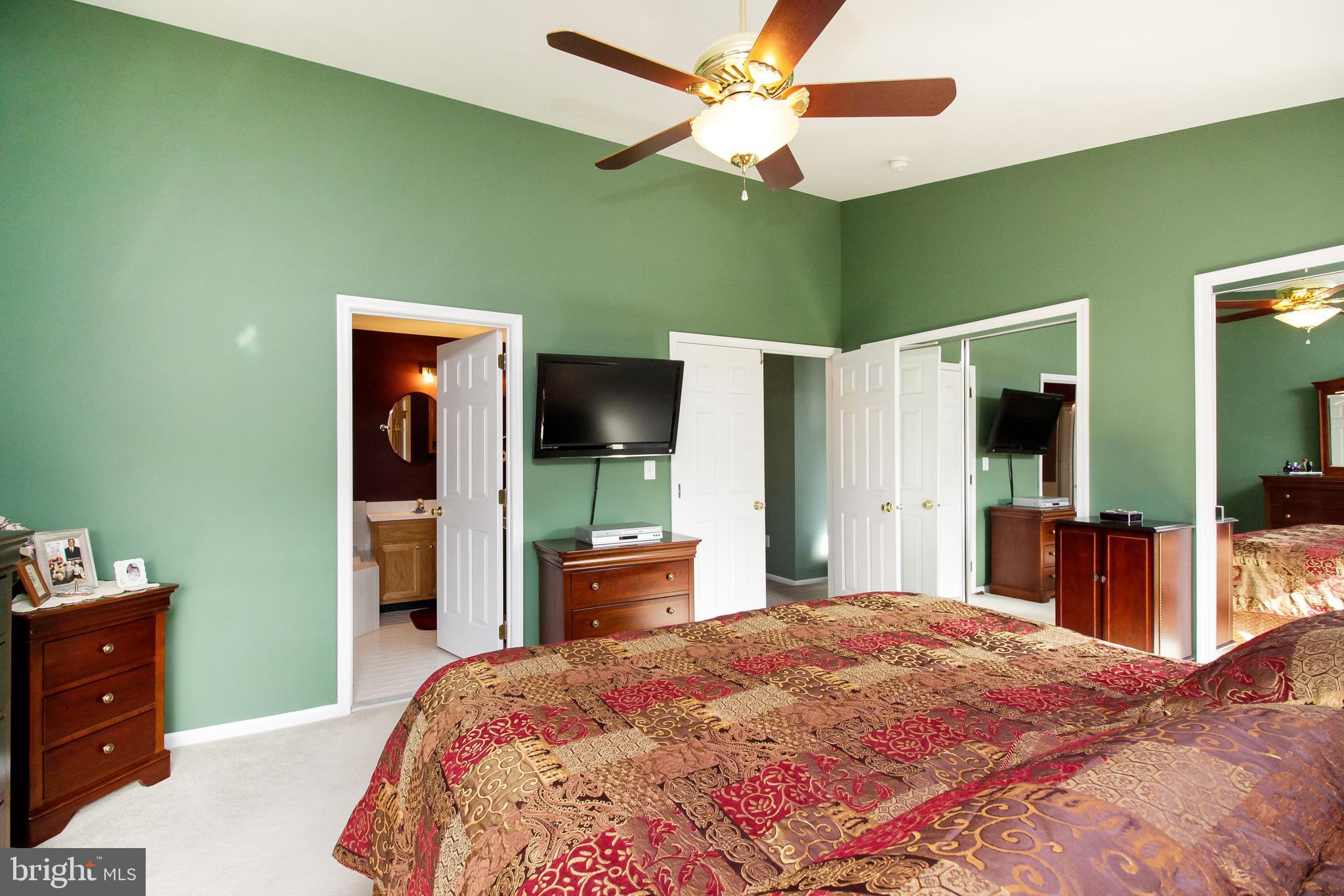 179 Ridgewood Way Burlington, NJ 08016 - Photo 21 of 42 Master Bedroom