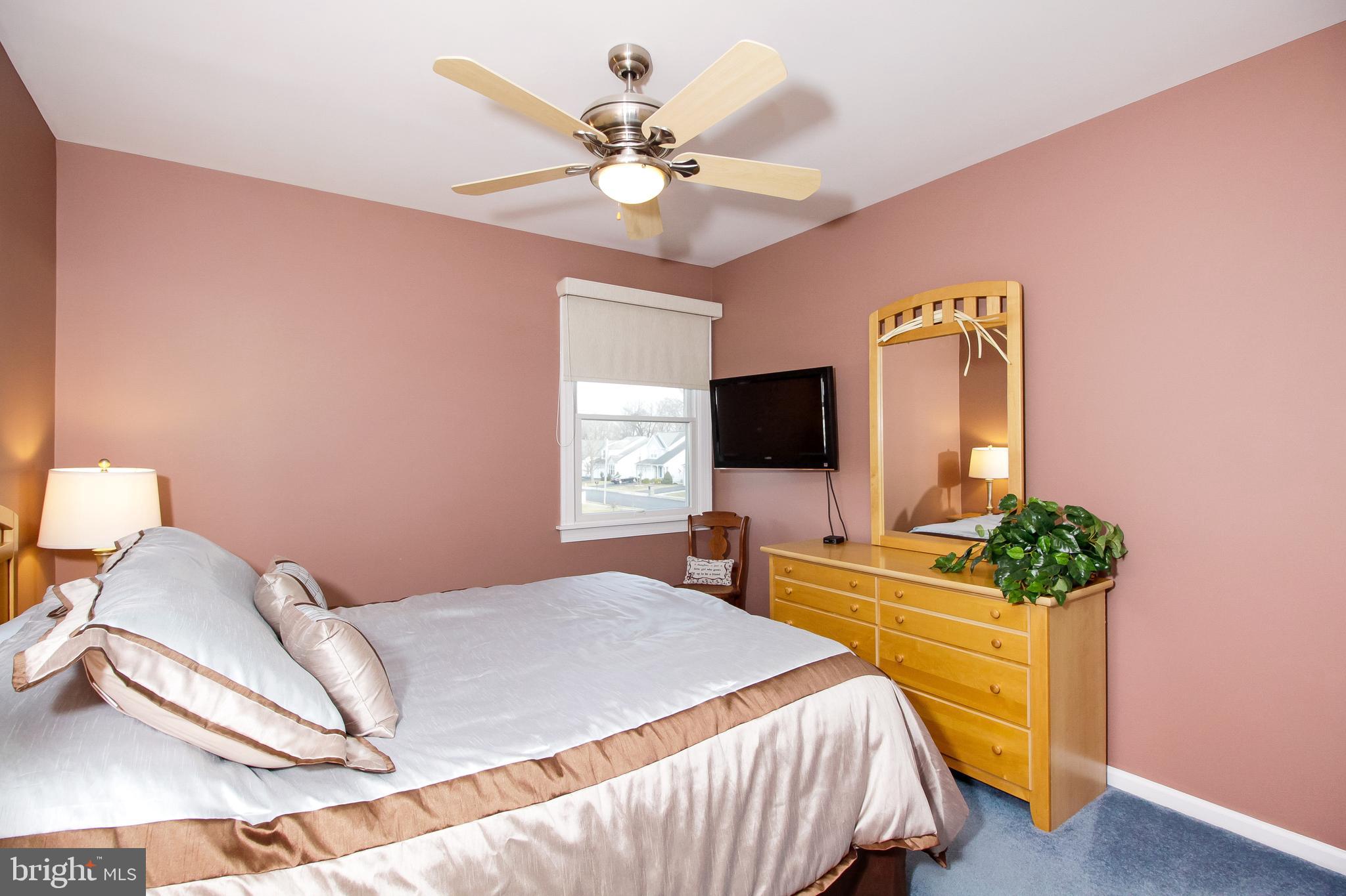 179 Ridgewood Way Burlington, NJ 08016 - Photo 26 of 42 2nd Bedroom