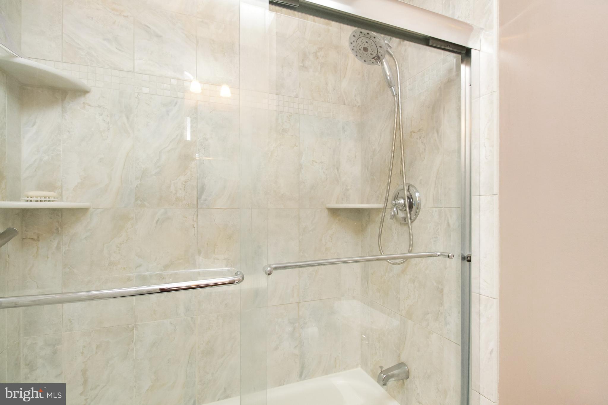 179 Ridgewood Way Burlington, NJ 08016 - Photo 32 of 42 Updated 2nd Full Bathroom
