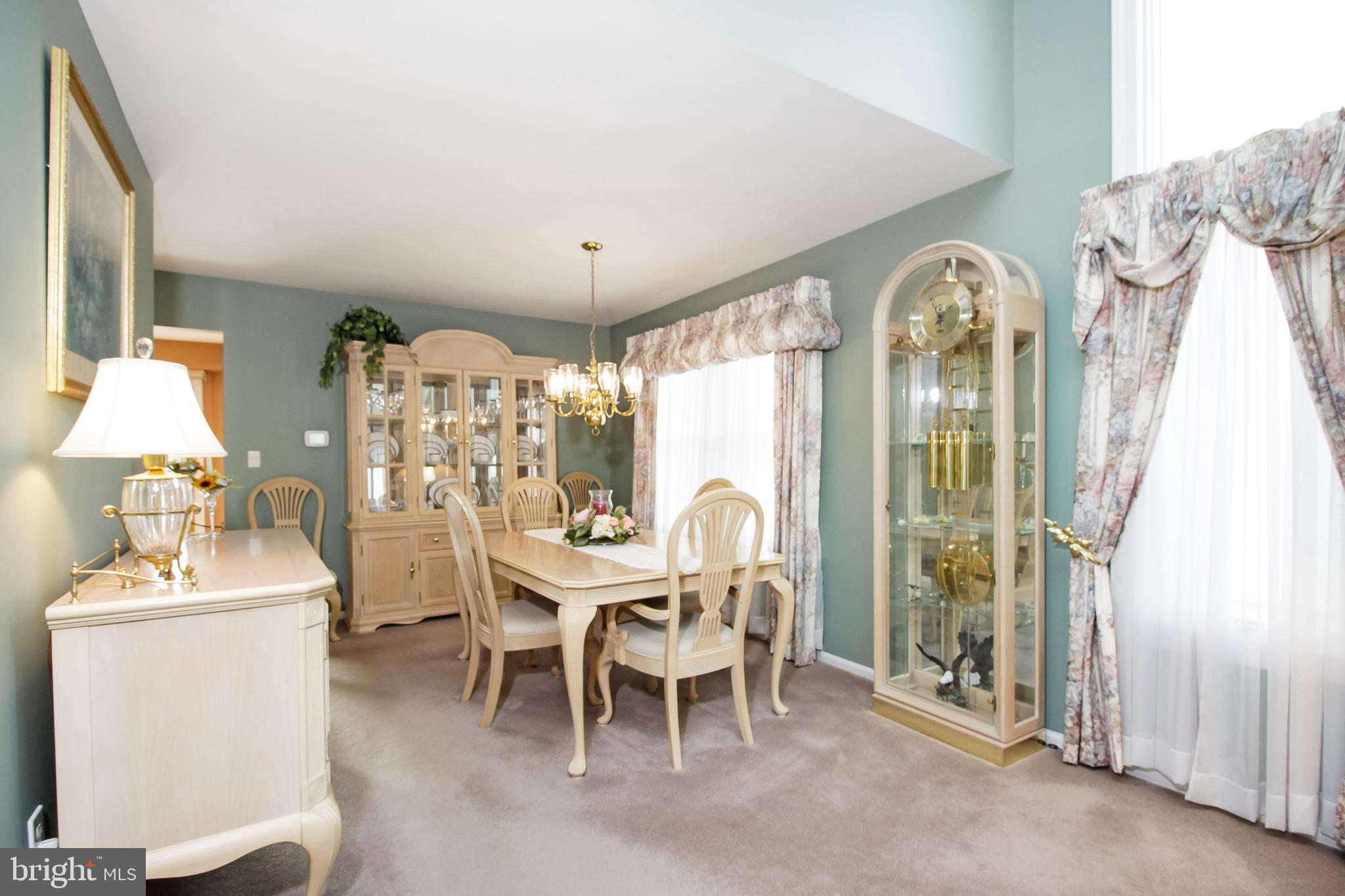 179 Ridgewood Way Burlington, NJ 08016 - Photo 6 of 42 Dining Room