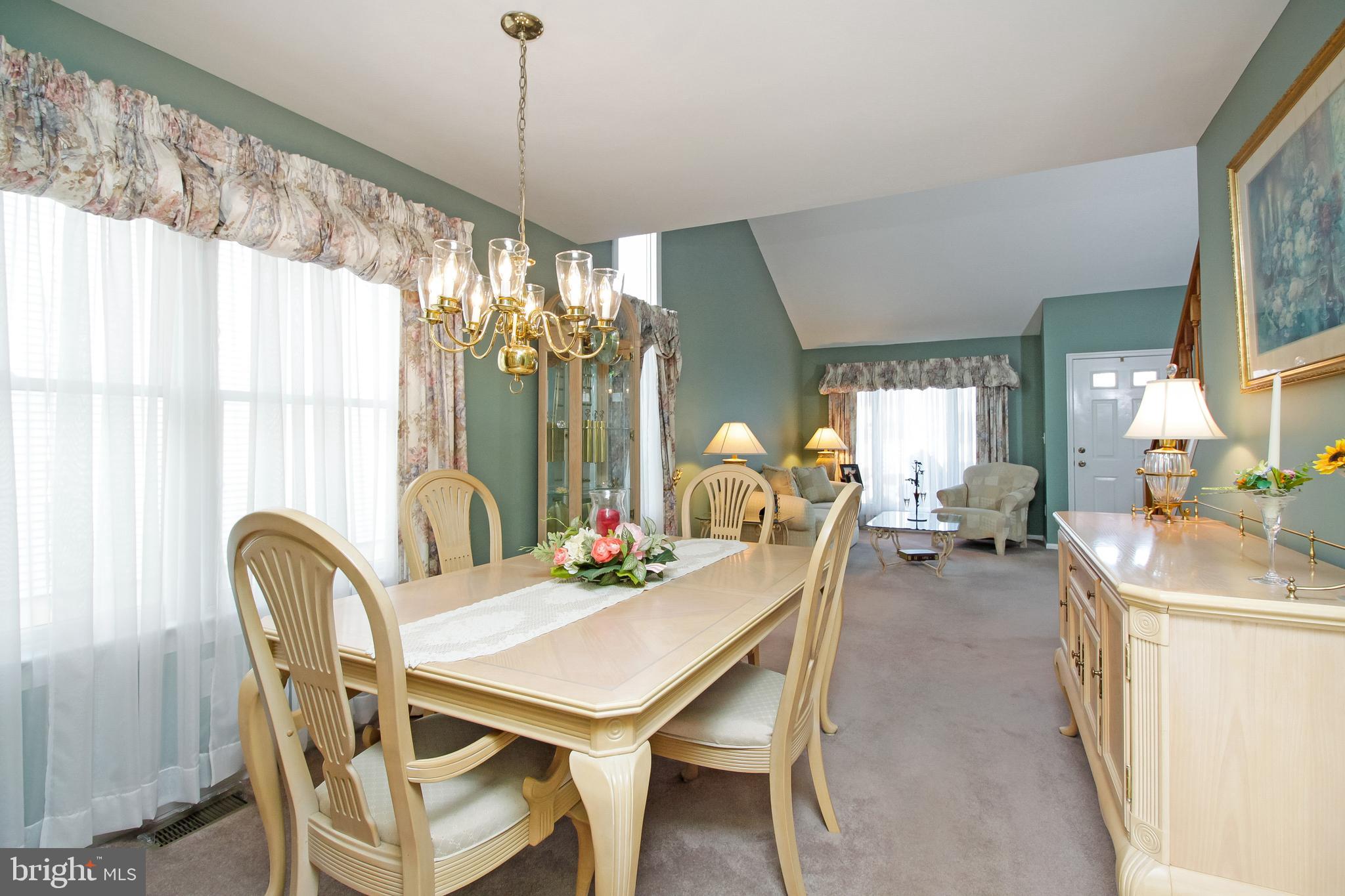 179 Ridgewood Way Burlington, NJ 08016 - Photo 7 of 42 Dining Room