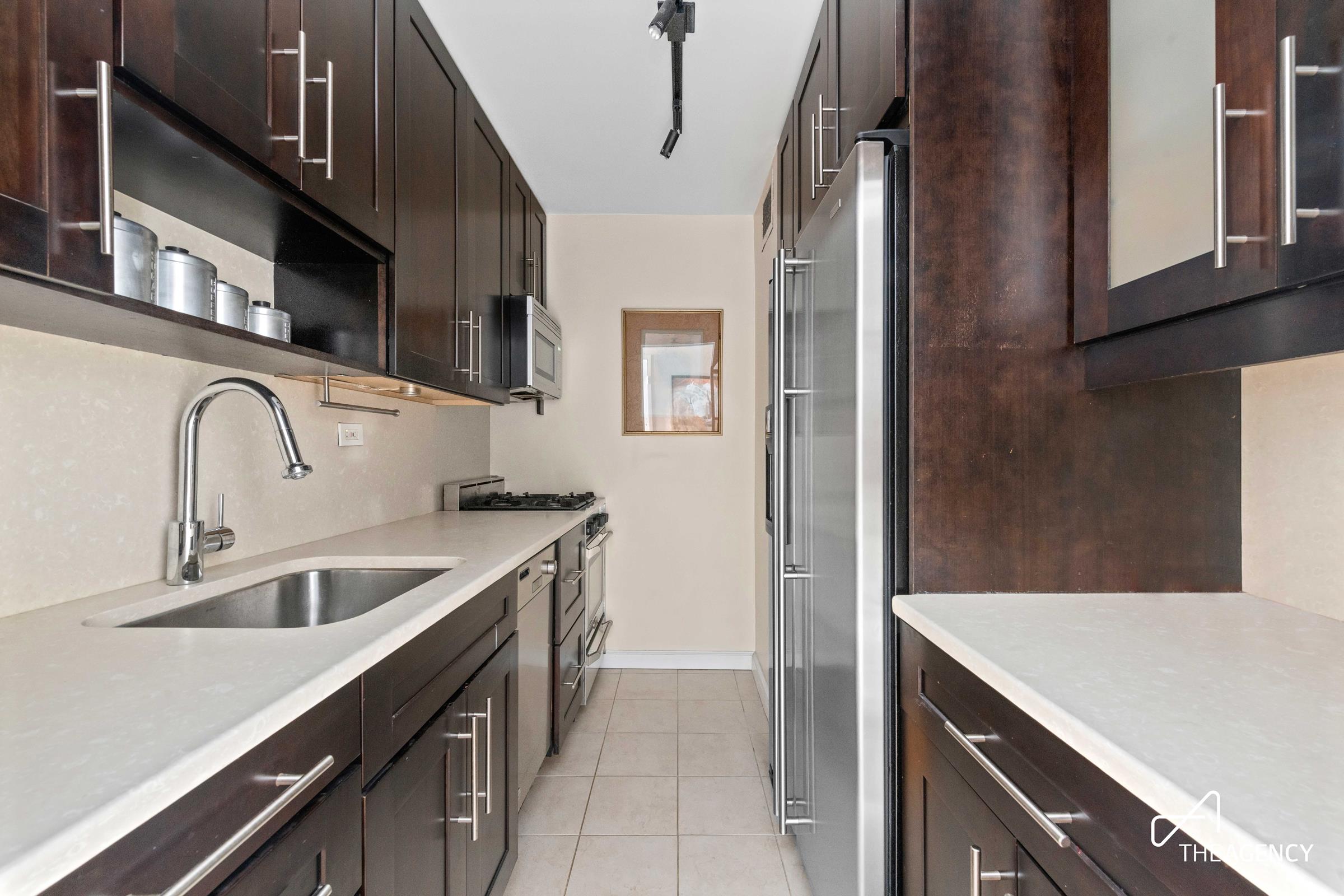 180 West End Ave Unit 26J  