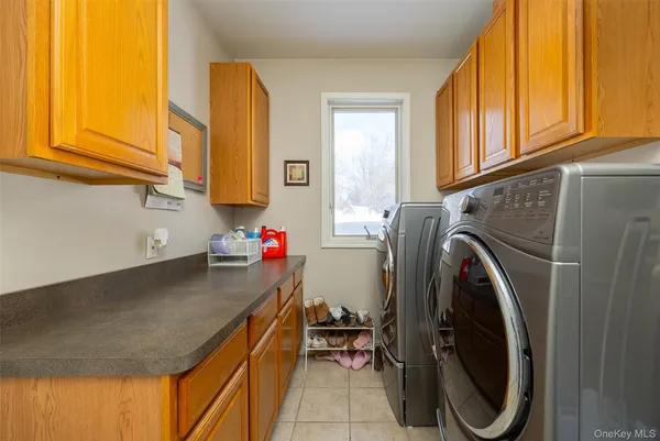 $995,000 | 59 Wintergreen Place, Hopewell Junction, NY 12533