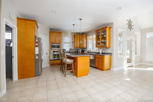 $995,000 | 59 Wintergreen Place, Hopewell Junction, NY 12533