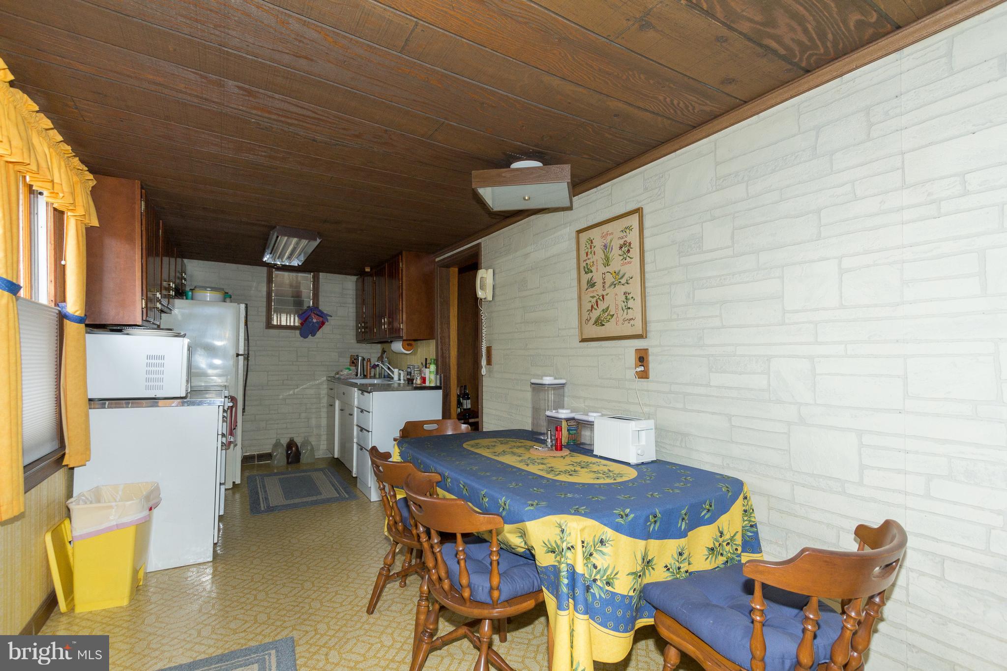 7616 Water Oak Point Road Pasadena, MD 21122 - Photo 12 of 38 Gallery Image 12