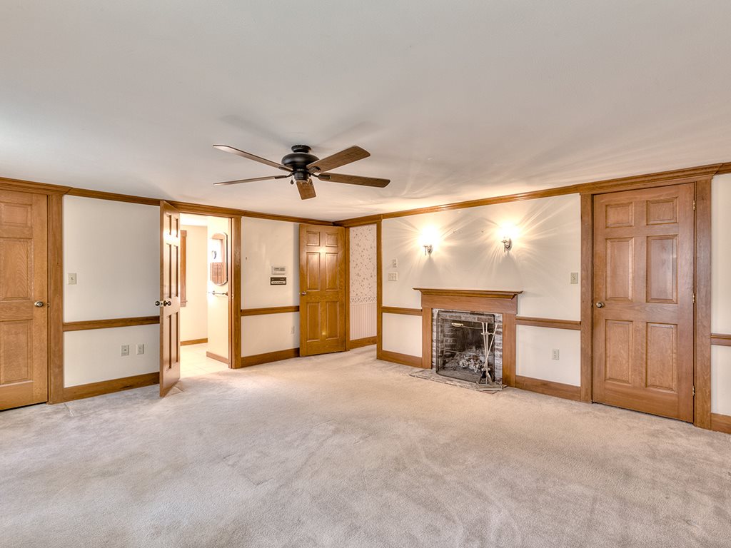 10 Tinker Road Bedford, NH 03110 - Photo 11 of 38 Gallery Image 11