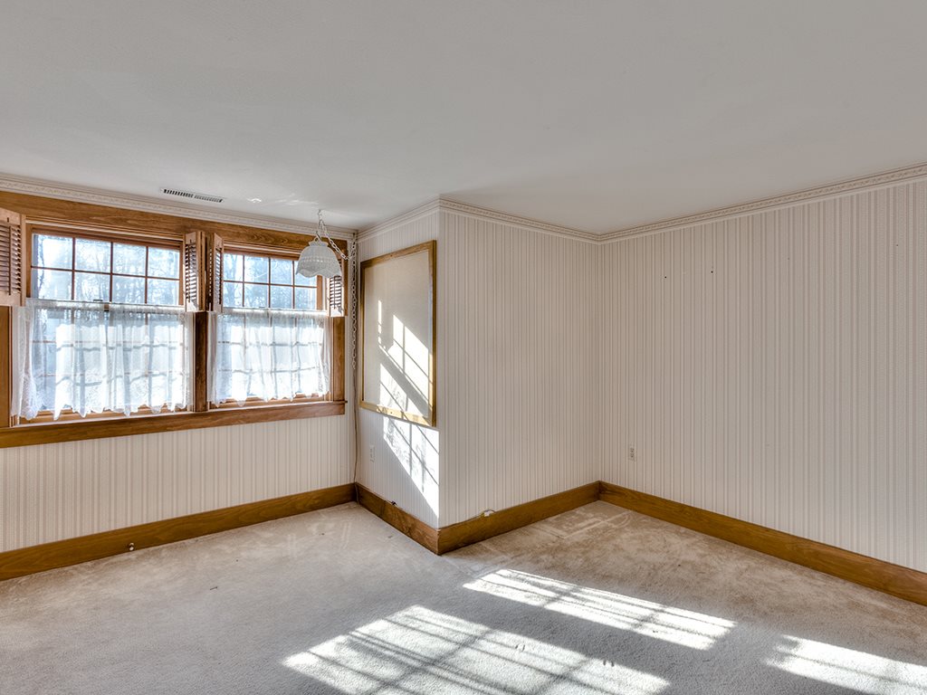 10 Tinker Road Bedford, NH 03110 - Photo 15 of 38 Gallery Image 15