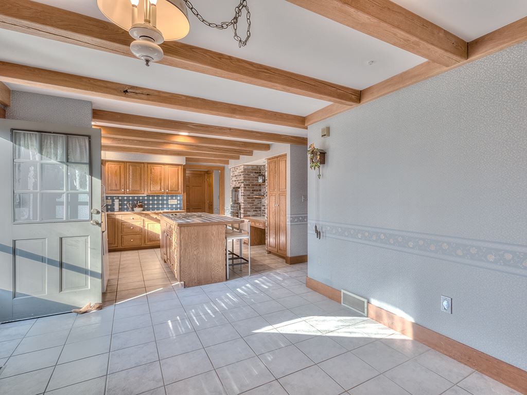 10 Tinker Road Bedford, NH 03110 - Photo 3 of 38 Gallery Image 3