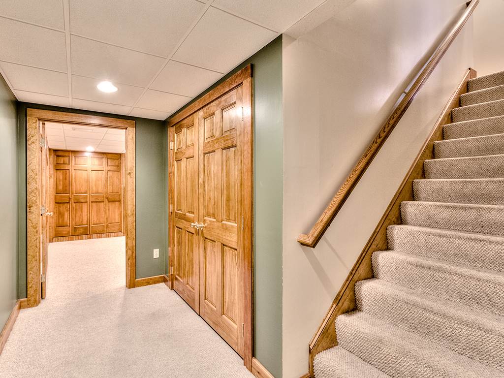 10 Tinker Road Bedford, NH 03110 - Photo 22 of 38 Gallery Image 22