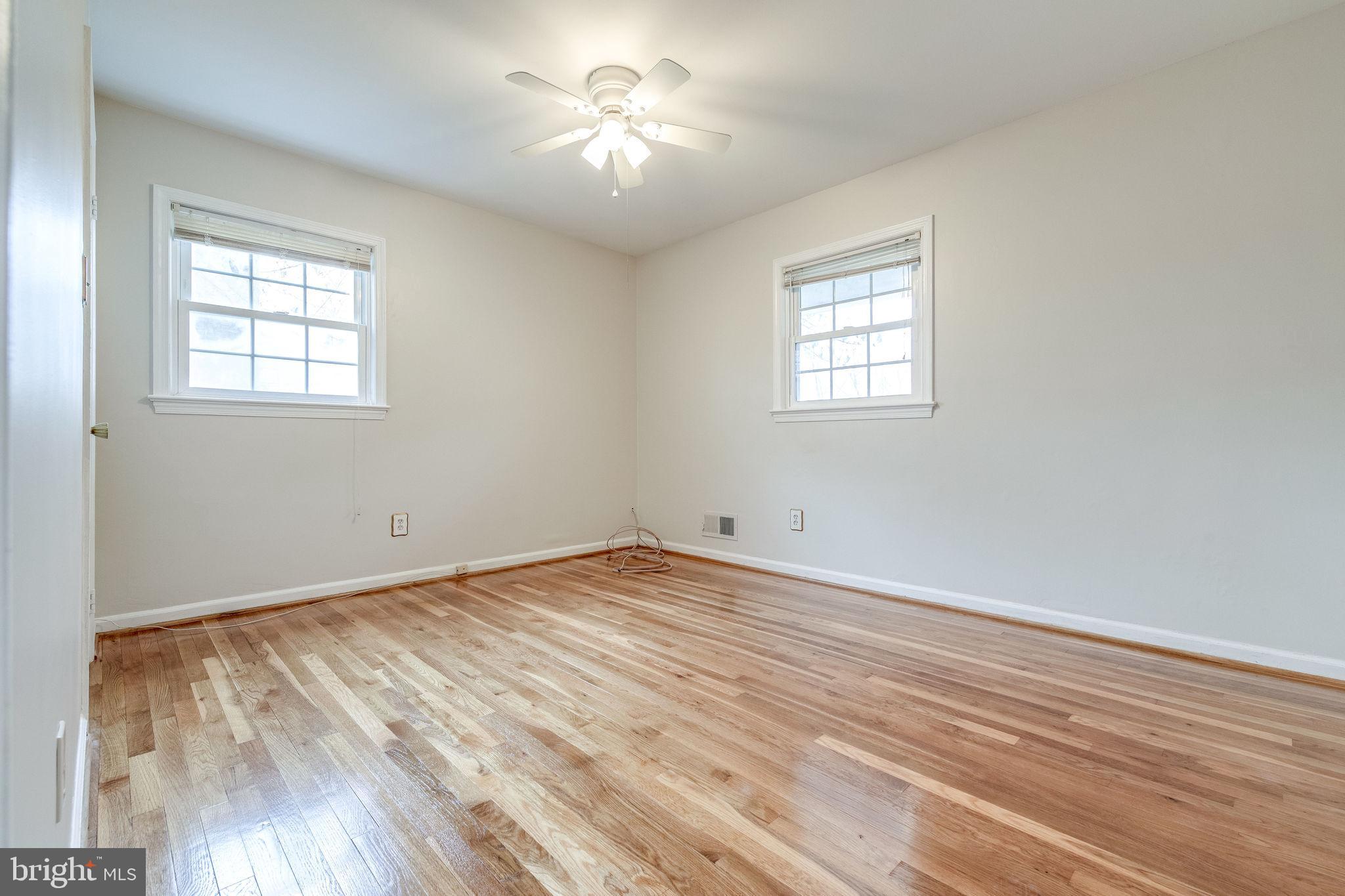 7723 Hayfield Road Alexandria, VA 22315 - Photo 14 of 28 Freshly painted second bedroom