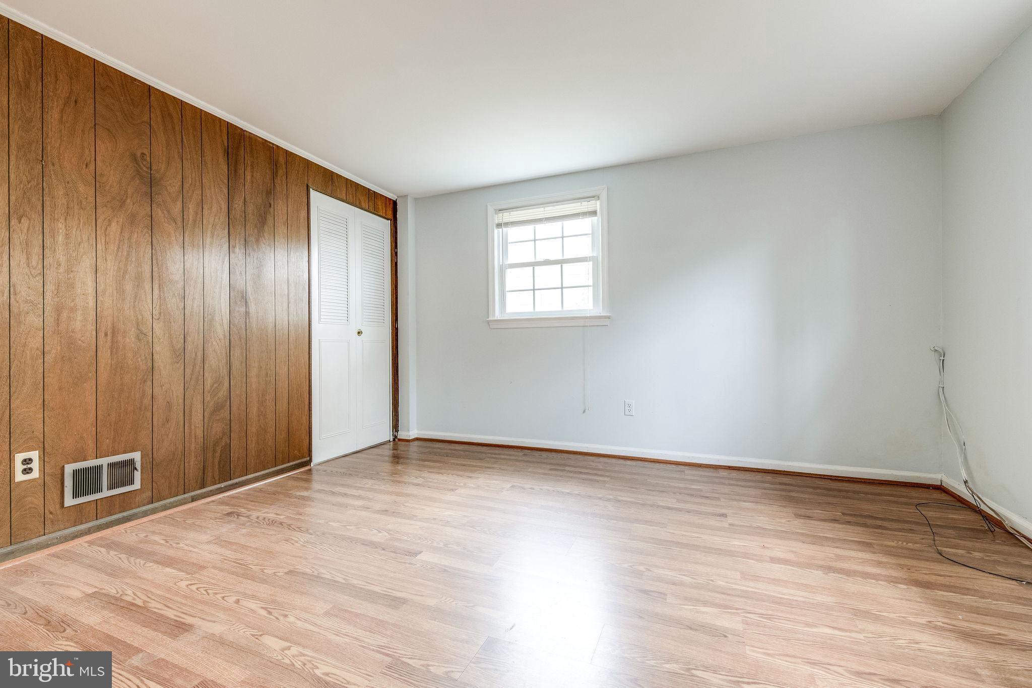 7723 Hayfield Road Alexandria, VA 22315 - Photo 22 of 28 Gallery Image 22