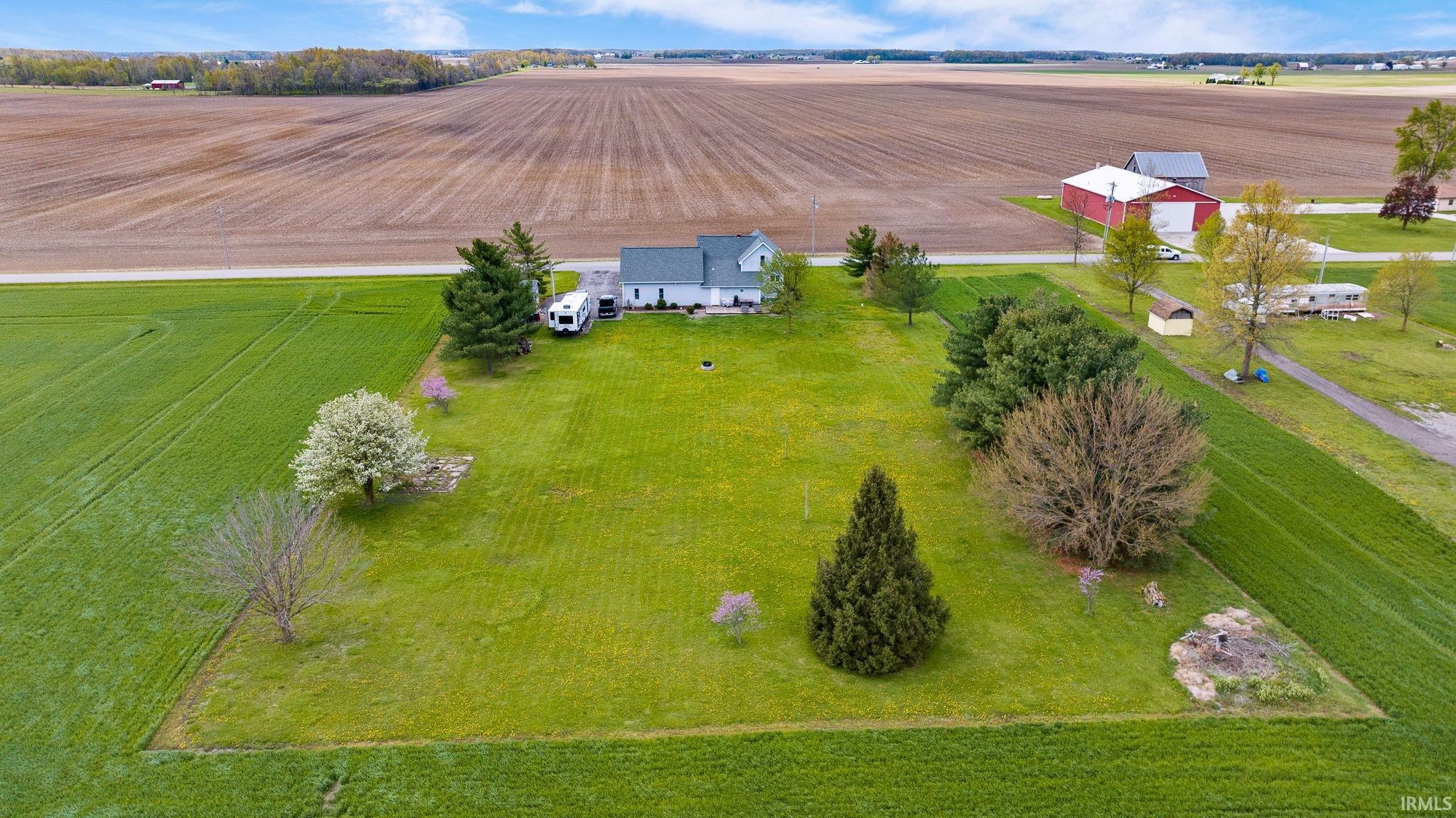 6018 Hamilton Road Yoder, IN 46798 - Photo 4 of 36