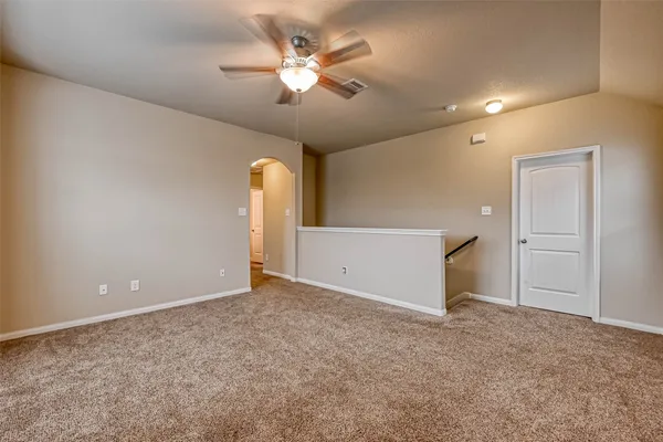 en view of an empty room