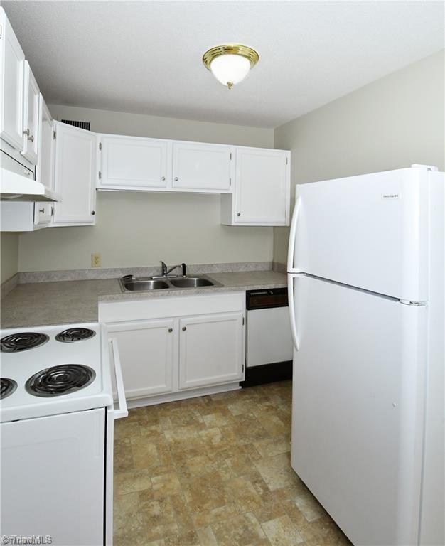 3812 Country Club Road, Unit I Winston-Salem, NC 27104 - Photo 15 of 16