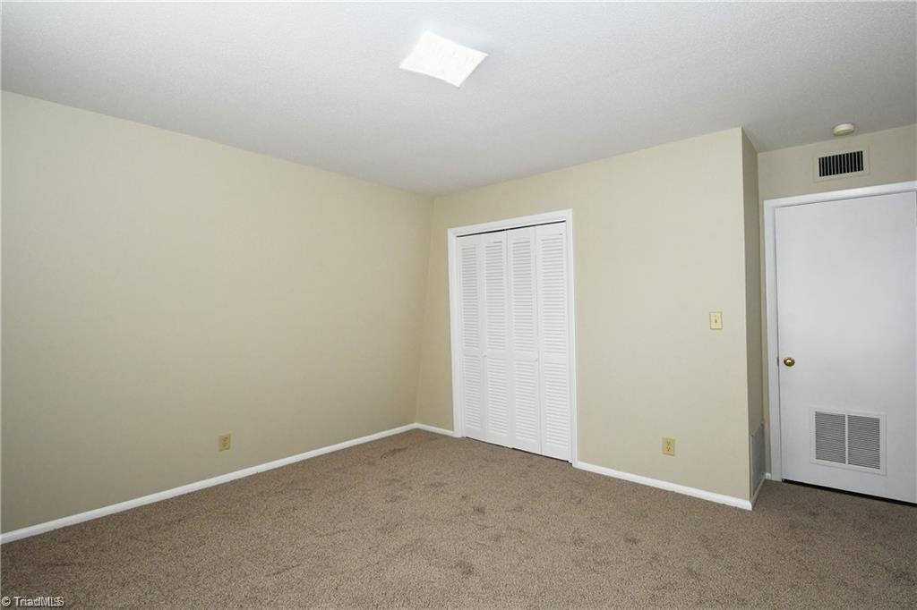 3812 Country Club Road, Unit I Winston-Salem, NC 27104 - Photo 10 of 16