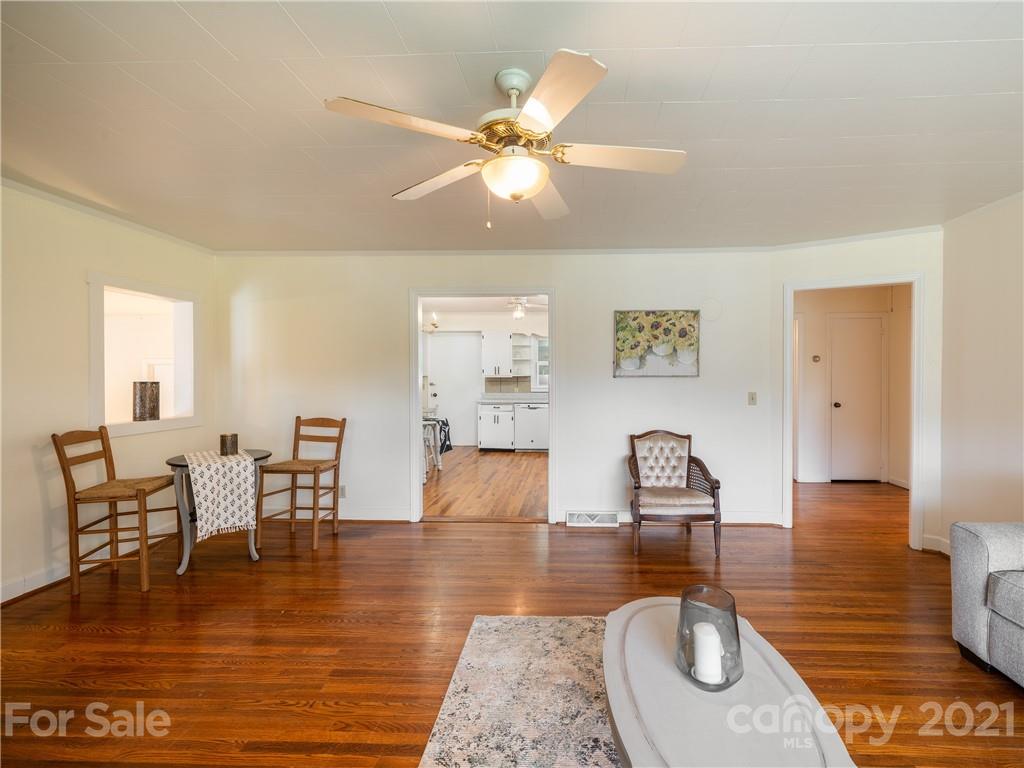 213 Mill Spring Road Burnsville, NC 28714 - Photo 12 of 36 Gallery Image 12