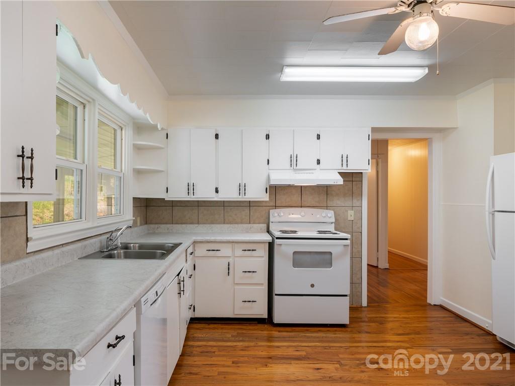 213 Mill Spring Road Burnsville, NC 28714 - Photo 14 of 36 Gallery Image 14