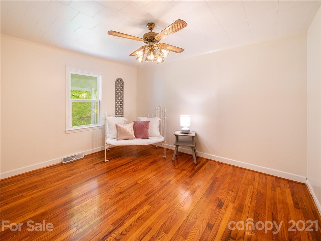213 Mill Spring Road Burnsville, NC 28714 - Photo 18 of 36 Gallery Image 18