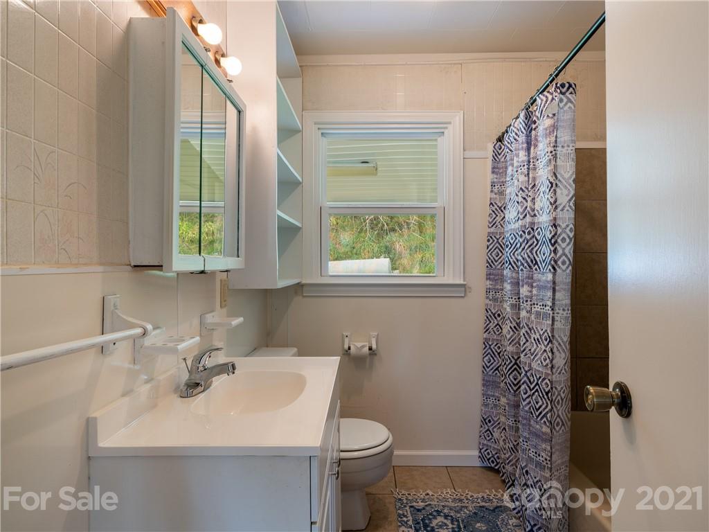 213 Mill Spring Road Burnsville, NC 28714 - Photo 19 of 36 Gallery Image 19