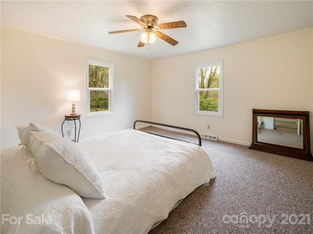 213 Mill Spring Road Burnsville, NC 28714 - Photo 21 of 36 Gallery Image 21