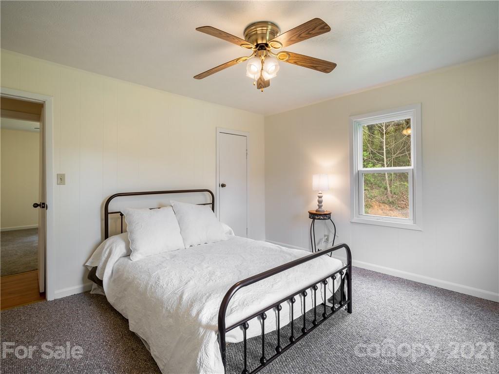 213 Mill Spring Road Burnsville, NC 28714 - Photo 22 of 36 Gallery Image 22