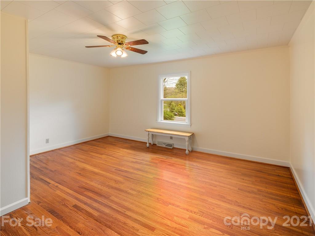 213 Mill Spring Road Burnsville, NC 28714 - Photo 25 of 36 Gallery Image 25