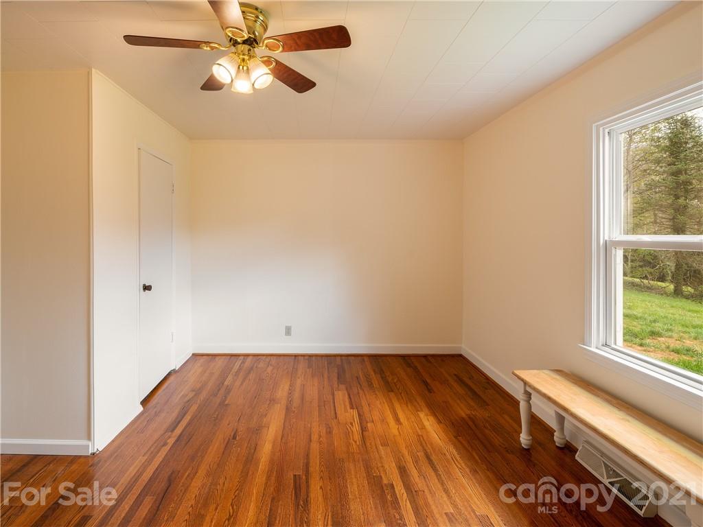 213 Mill Spring Road Burnsville, NC 28714 - Photo 26 of 36 Gallery Image 26
