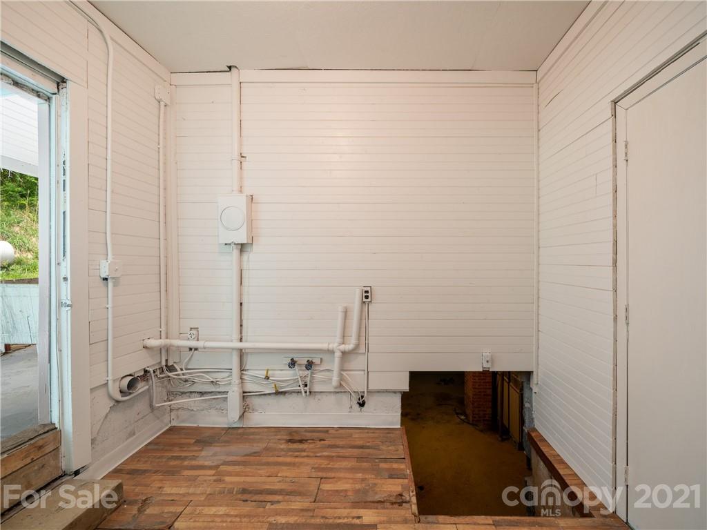 213 Mill Spring Road Burnsville, NC 28714 - Photo 29 of 36 Gallery Image 29