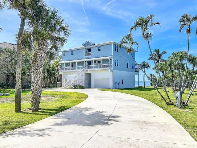 $4,300,000 | 2424 Bay Drive, Unit 2424/2426, Bradenton, FL 34207