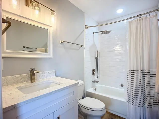 $4,300,000 | 2424 Bay Drive, Unit 2424/2426, Bradenton, FL 34207