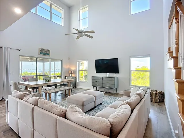 $4,300,000 | 2424 Bay Drive, Unit 2424/2426, Bradenton, FL 34207