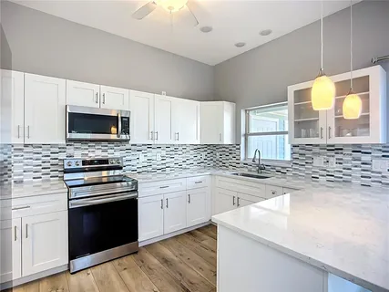 $4,300,000 | 2424 Bay Drive, Unit 2424/2426, Bradenton, FL 34207