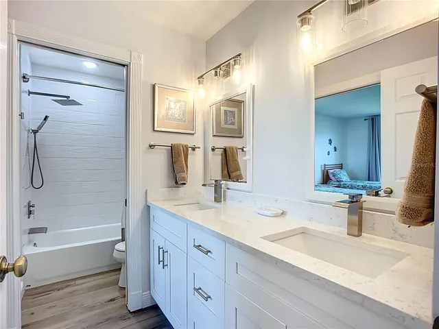 $4,300,000 | 2424 Bay Drive, Unit 2424/2426, Bradenton, FL 34207