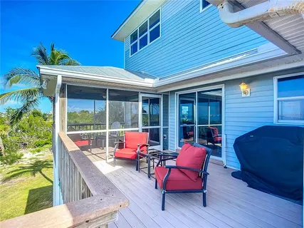 $4,300,000 | 2424 Bay Drive, Unit 2424/2426, Bradenton, FL 34207